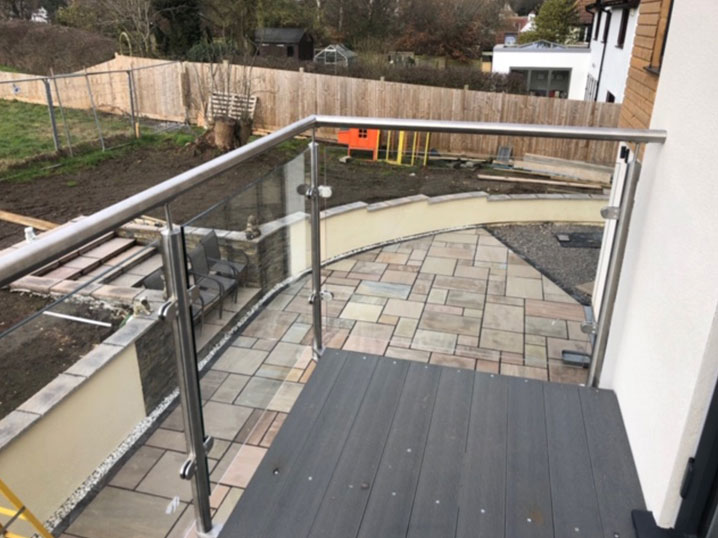 Stainless Steel & Glass Balcony